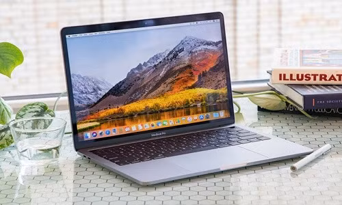 MacBook Pro 2018 13 inch