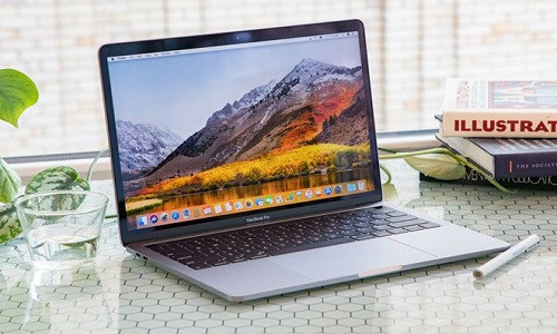 MacBook Pro 2018 13 inch