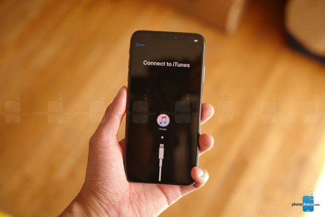 Dap hop iPhone Xs Max ban mau vang cuc dep-Hinh-2