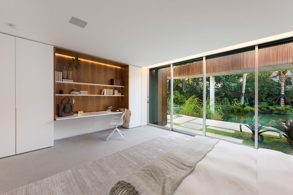 Bằng cách thiết kế sáng tạo, kiến trúc sư đã mang đến một biệt thự sang trọng, tinh tế và đẳng cấp. Nguồn ảnh: Home-designing.