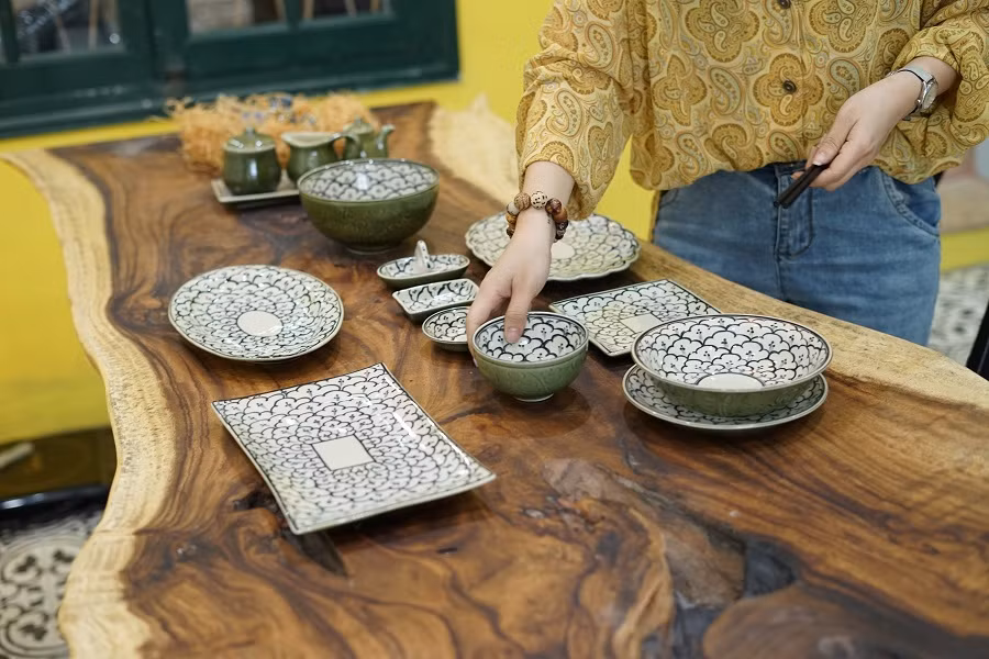 Bộ bát ăn đậm chất truyền thống Việt. Nguồn ảnh: Handyman Decor.