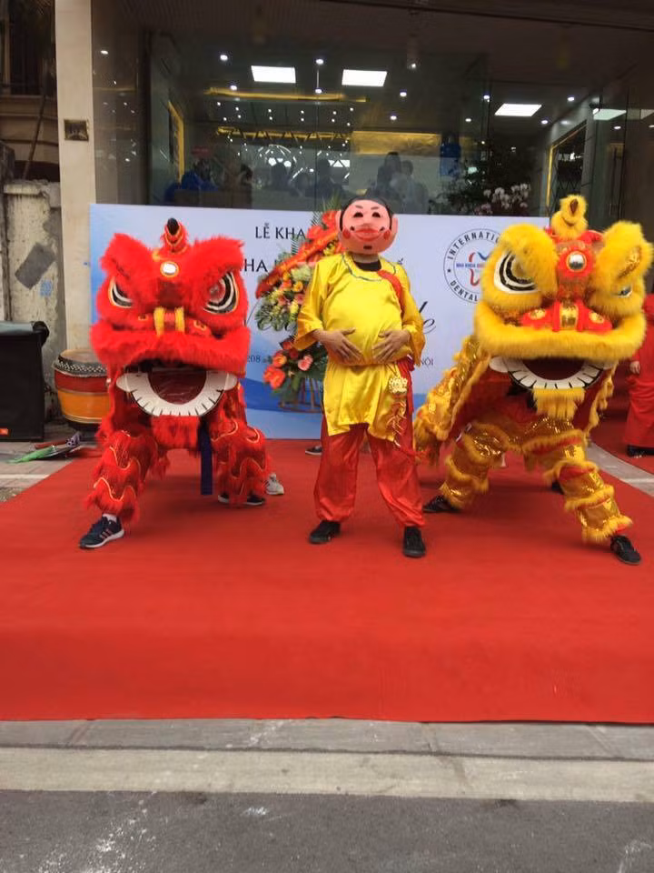 Theo phong tục truyền thống của người Việt, Trung thu sẽ có múa lân, đánh trống...Vì thế, dịch vụ múa lân dịp này sẽ được ưa chuộng. Ảnh: Võ Thuật Mầm Non.