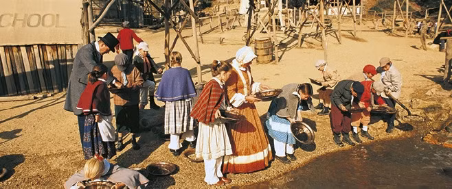 Nghề đào vàng ở đây bắt đầu náo nhiệt khi John Dunlop và James Regan phát hiện vài ounce vàng ở một nhánh sông gần đó vào năm 1851. Ảnh: AAT Kings.