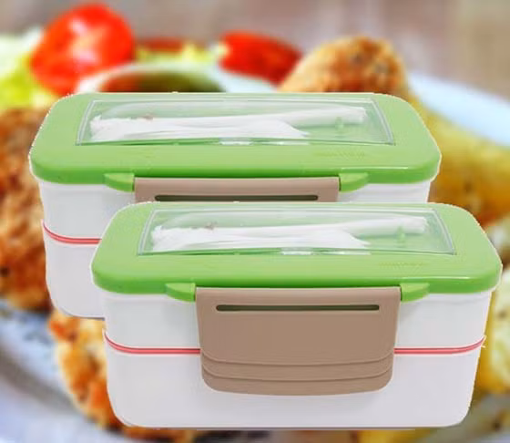 Ngoài món quà tinh thần, các đấng mày râu có thể chọn rất nhiều món quà vật chất thiết thực cho bạn gái hoặc vợ. Nếu "một nửa" của bạn thường xuyên mang cơm đi làm thì một bộ hộp cơm với chi phí vài trăm nghìn là quà tặng 8/3 lý tưởng. Ảnh: Eshop24h.