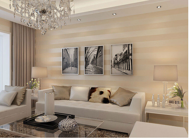 Hoa kẻ sọc giúp không gian nhà có cảm giác rộng rãi hơn. Ảnh: Giaydantuongbaoviet.