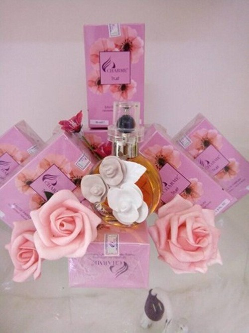 Nước hoa là sản phẩm không thể thiếu trong danh sách quà tặng 8/3 của nhiều người.