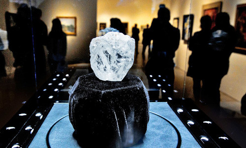 Tháng 9/2017, viên kim cương được bán cho một tập đoàn buôn bán trang sức của Anh với giá 53 triệu USD. Ảnh: CNN.