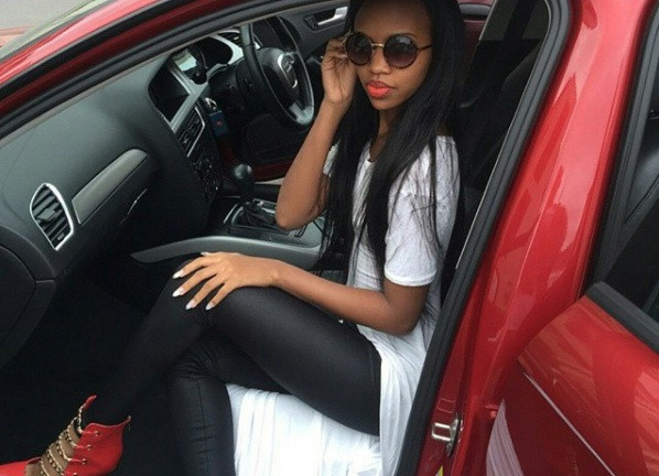 Trên Instagram, các cô gái không quên khoe ảnh đi du lịch bằng xe hơi đắt tiền. Ảnh: Instagram.