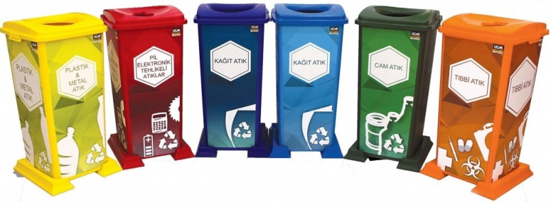 Phân loại rác là cách để kiểm soát lượng cất thải nguy hiểm tuổn ra môi trường. Ảnh: IT