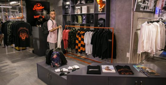 Nếu chợ dưới lòng đất Sense Market phải di dời theo chủ trương của thành phố thì nhiều tiểu thương không biết phải chuyển sang đâu và số hàng tồn bán bằng cách nào. Ảnh: Diemdentre.