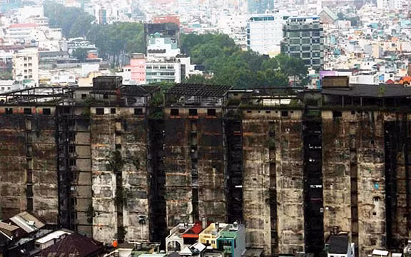 Tình trạng tương tự cũng xảy ra tại chung cư 149 -151 Lý Thường Kiệt (quận Tân Bình). Ảnh: Baohaiquan.