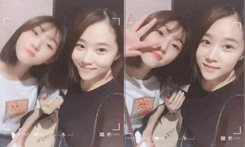 Sáng nay (13.9), mẹ ruột của diễn viên nhí đình đám một thời - Kim Sae Ron trở thành chủ đề nóng trên mạng xã hội sau khi loạt ảnh chụp chung với cô con gái cưng được tung lên mạng.