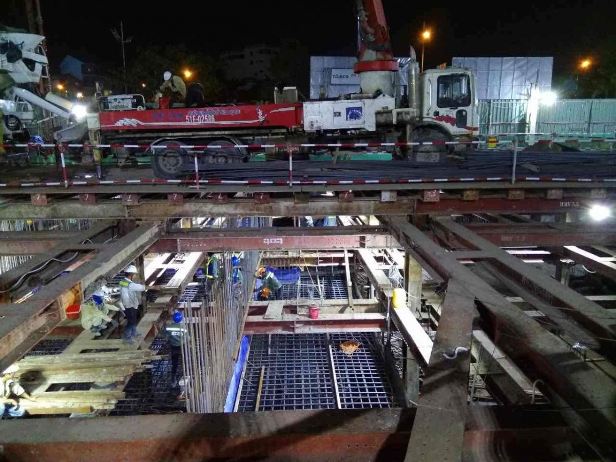 Tính đến tháng 5/2018, Đức Long Golden Land đã thi công móng cọc, chuẩn bị đậy nắp hầm và lên tầng. Ảnh: Tapdoannhadat.