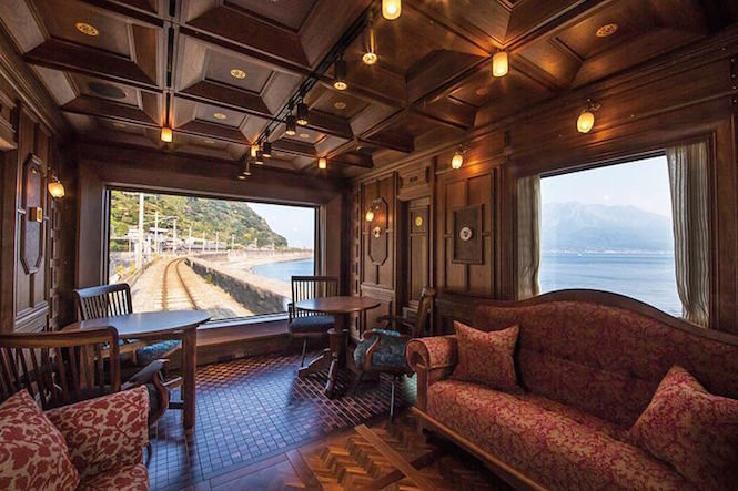 Tàu Seven Star gồm 7 toa tàu, trong đó có một toa ăn, một toa thư giãn và 5 toa khách.