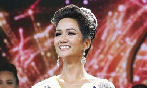 Hoa hậu H’Hen Nie luôn nỗ lực vượt qua khó khăn, theo đuổi ước mơ. ẢNH:BTC