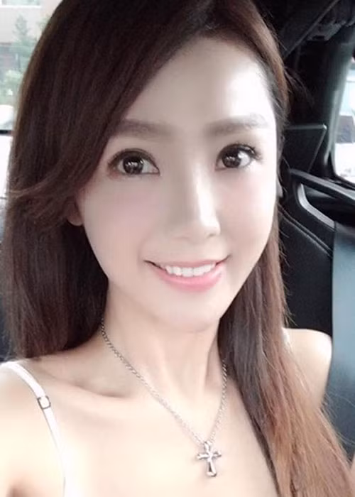 Chia sẻ trong bài phỏng vấn mới đây với truyền thông Việt Nam, diễn viên sinh năm 1978 cho biết, cuộc sống hiện tại của cô vẫn ổn và được mọi người yêu thương.