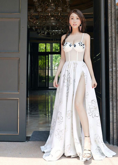 Thanh Đào hiện tại vẫn chưa sẵn sàng đón nhận tình cảm mới. Cô muốn ổn định tinh thần và kinh tế hơn nữa mới tính chuyện yêu đương.