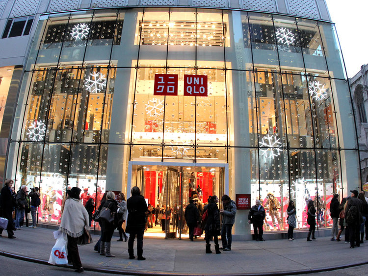 Mục tiêu mà các nhà lãnh đạo đặt ra mà sẽ đưa Uniqlo trở thành thương hiệu thời trang bình dân số 1 thế giới. Ảnh: BI.