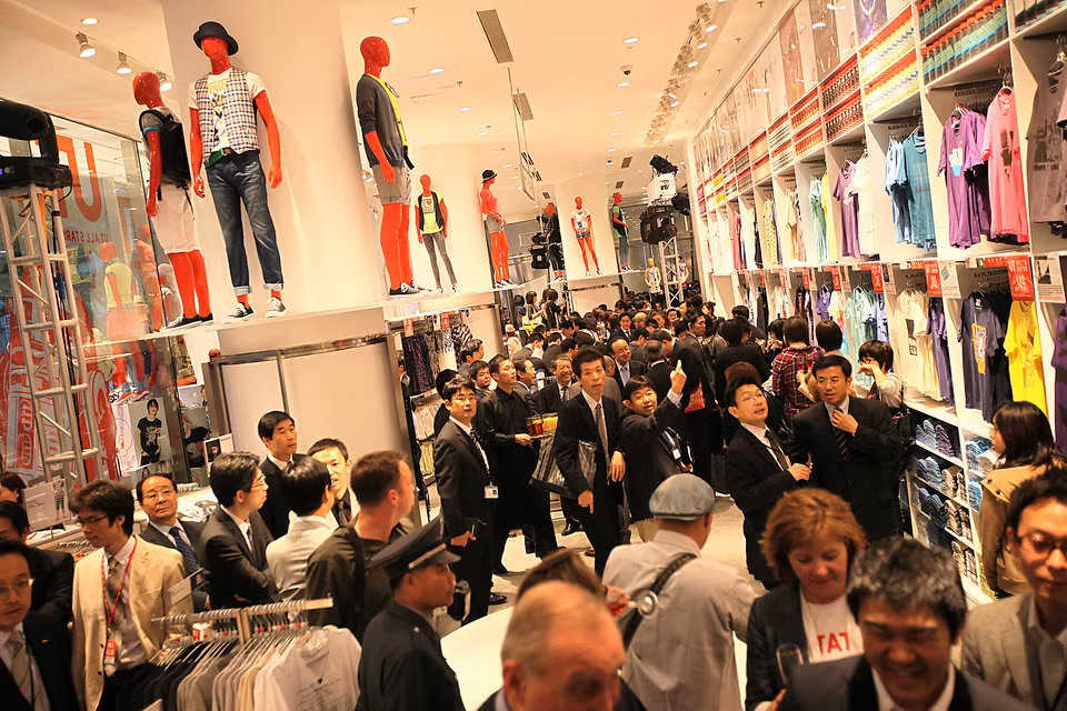 Đến năm 1994, đã có tới 100 cửa hàng Uniqlo đi vào hoạt động. Ảnh: BI