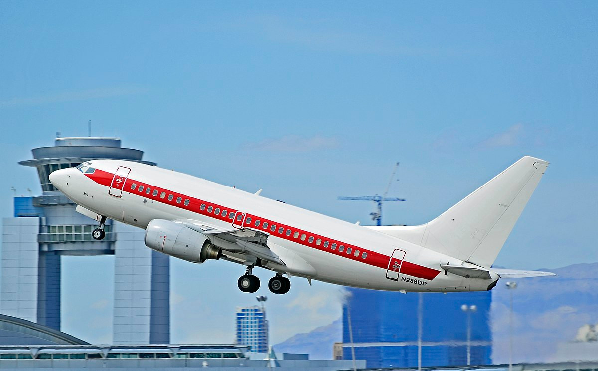 Ngày 9/1/2018, hãng bay này dường như đăng tải một đoạn quảng cáo tuyển dụng tiếp viên cho các chuyến bay. Ảnh: Gate to Adventures.