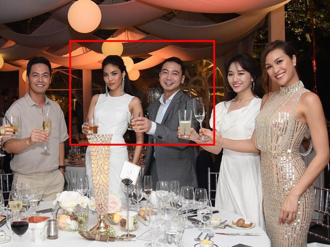 Sinh năm 1987 trong một gia đình có truyền thống kinh doanh, Tuấn John là cháu nội của người phụ nữ quyền lực lãnh đạo tập đoàn Toàn Cầu - bà Trần Thị Hường (Tư Hường) - mẹ chồng của Á hậu Trương Dương Thiên Lý, cũng là người đưa cuộc thi Hoa hậu Hoàn Vũ về Việt Nam. Ảnh: 2sao.