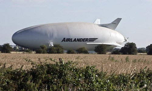 Dài hơn khoảng 20m so với Airbus A380 - máy bay chở khách lớn nhất thế giới hiện nay Airlander 10 được xem là chiếc máy bay dài nhất thế giới với 92m.