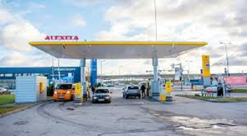 Là quốc gia có số xe đạp bình quân đầu người cao nhất thế giới nên giá xăng dầu cao thứ 3 thế giới dường như không ảnh hưởng mấy đến người dân Hà Lan. Ảnh: Autotraveler