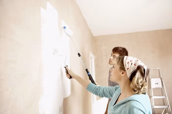  Sơn không có kế hoạch. Ngôi nhà sẽ xấu đi rất nhiều từ việc sơn tường không có kế hoạch. Vì vậy, cần xác định trước đường sơn. Ảnh: Internet.