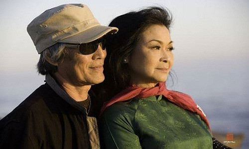 Khánh Ly hạnh phúc bên chồng khi ông còn sống.