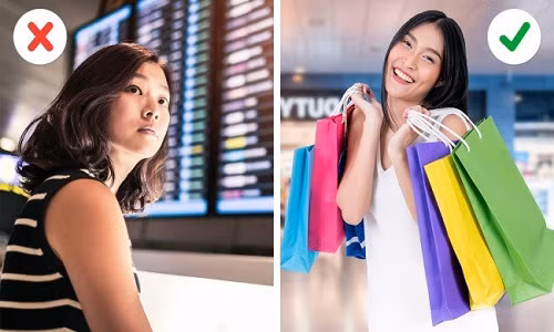  Bảng thông tin chuyến bay đặt ở nhiều nơi - đặc biệt là khu vực chờ đợi. Nó giúp hành khách hiểu rằng vẫn còn nhiều thời gian trước khi lên máy bay. Và để giết thời gian thì shopping là lựa chọn không tồi.
