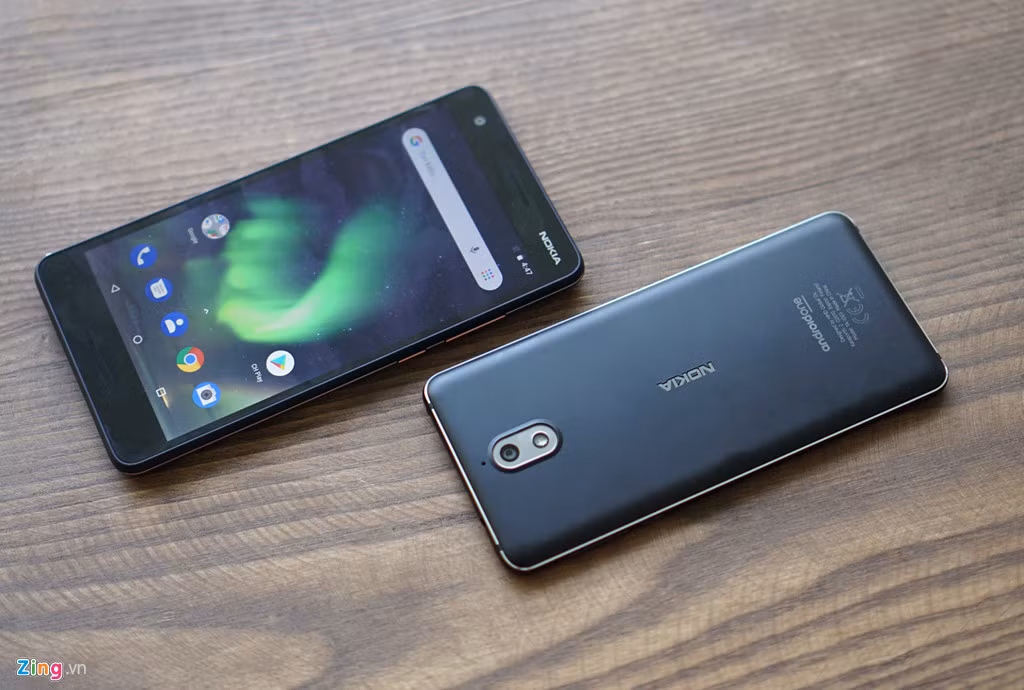 Đây đều là bản nâng cấp của những model đã ra mắt năm ngoái. Thay vì cách gọi Nokia 2 và thêm đuôi 2018 như các hãng vẫn làm, HMD gọi chúng là Nokia 2.1 hay 3.1. Theo công bố của nhà sản xuất, model thế hệ mới có tốc độ xử lý nhanh hơn 50% so với thế hệ cũ.