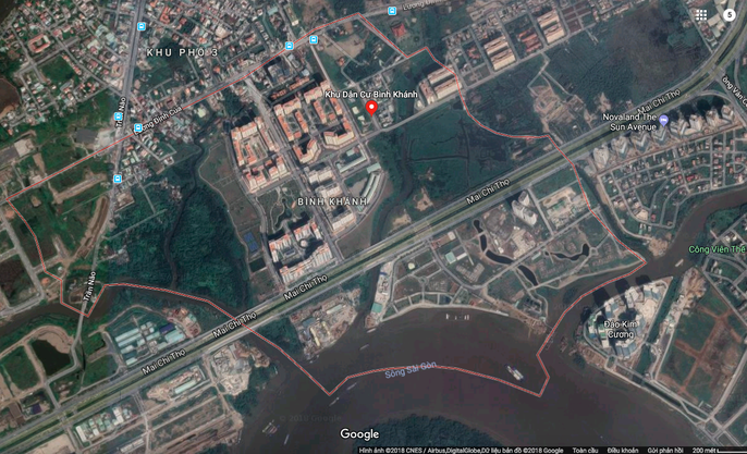 Khu tái định cư Bình Khánh có diện tích 38,4 ha. Dự án thuộc chương trình 12.500 căn hộ phục vụ tái định cư Khu đô thị mới Thủ Thiêm.