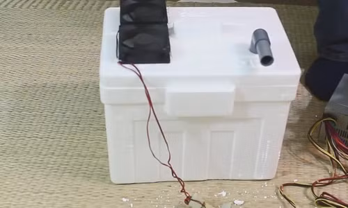 Hiện tại, với giá bán khoảng 300.000 đồng, những chiếc điều hòa tự chế này khá hút khách bình dân. Ảnh: Baogiaothong.