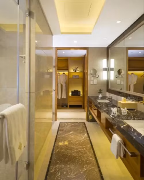 Phòng tắm sang trọng. Ảnh: Hotels.