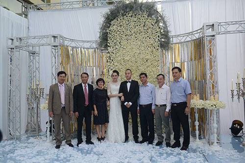 Sự hoành tráng ở đám cưới tiền tỷ của siêu mẫu Ngọc Thạch khiến khán giả tò mò về gia thế của nhà chồng mỹ nhân này. Ảnh: Internet.
