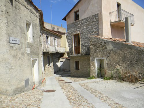 Đến nay, đã có khoảng 3 căn nhà được bán. Ảnh: Tripmondo.