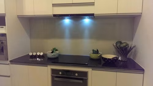 Căn hộ gồm 3 phòng ngủ, một phòng khách và bếp. Ảnh: ĐSPL.