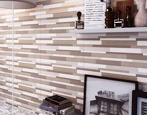  Gạch ốp tường họa tiết kẻ ngang được đánh giá là không bao giờ lỗi mốt bởi phong cách thật mới lạ, ấn tượng. Ảnh: Internet.