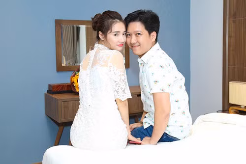 Phòng ngủ đơn giản với nội thất gọn nhẹ. Ảnh: Facebook.