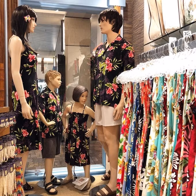 Gần 50 cửa hàng chỉ ở Ala Moana mới có.