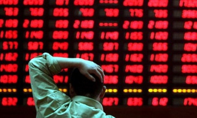 Đây là mức giảm kỷ lục tính từ đầu năm 2015. Trong phiên giao dịch, có thời điểm Vn-Index rơi 24 điểm. Ảnh: Baogiaothong.