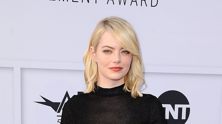 Mỹ nhân của "La La Land", Emma Stone cũng từng tham gia Twitter vài năm trước đây nhưng nhanh chóng bỏ, cô cũng khẳng định với tờ E! News sẽ không sử dụng lại mạng xã hội phổ biến này.