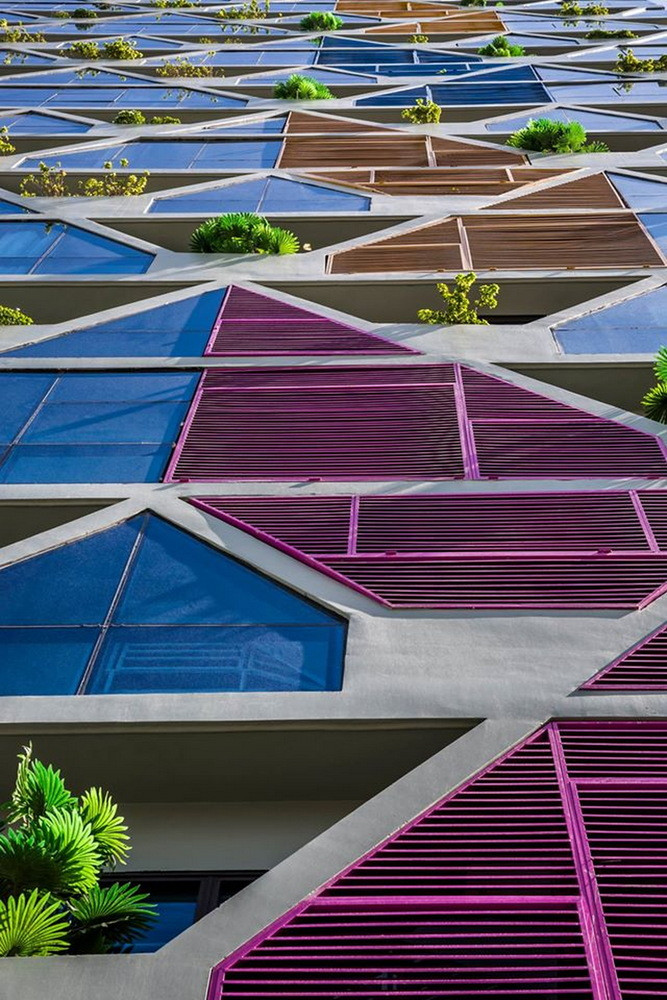 Pin năng lượng mặt trời đáp ứng đủ nước nóng cho tất cả các phòng.