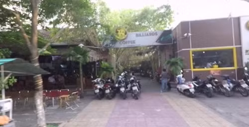 Khu đất công rộng hàng nghìn m2 tại số 37 Pasteur (2010) và số 39 Pasteur (2011) được ông Phan Văn Anh Vũ thâu tóm đang được sử dụng để kinh doanh quán cà phê và bida. Ảnh: Coccocmap.