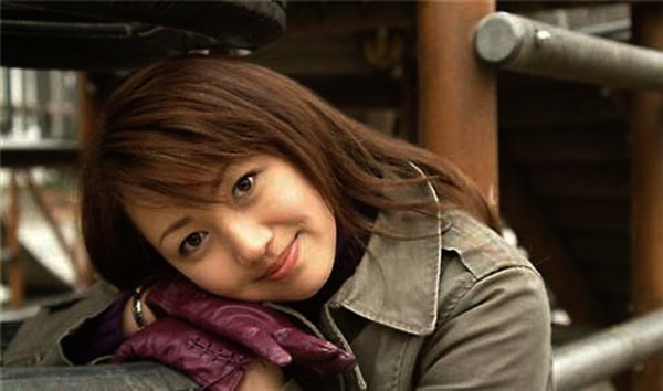 Cuối những năm 2000, Dương Huệ Nghiên khiến nhiều người chú ý khi được cha chuyển giao 70% cổ phần trong tập đoàn Bích Quế Viên. Điều này giúp Huệ Nghiên trở thành người phụ nữ giàu nhất Trung Quốc khi chưa đầy 26 tuổi. Ảnh: China Daily.