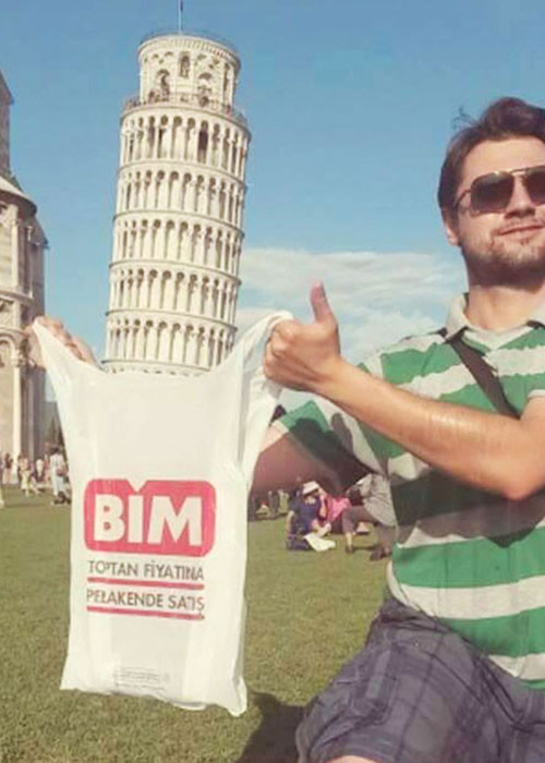 Cho gọn vào túi muốn xách đi đâu thì đi.