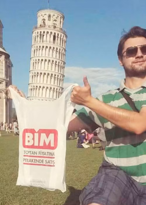 Cho gọn vào túi muốn xách đi đâu thì đi.