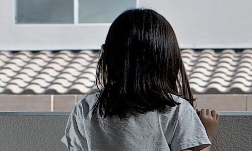 Hành vi đồi bại của gã thầy mất nhân tính đã ảnh hưởng nghiêm trọng tới thể xác và tinh thần của cô bé 6 tuổi.