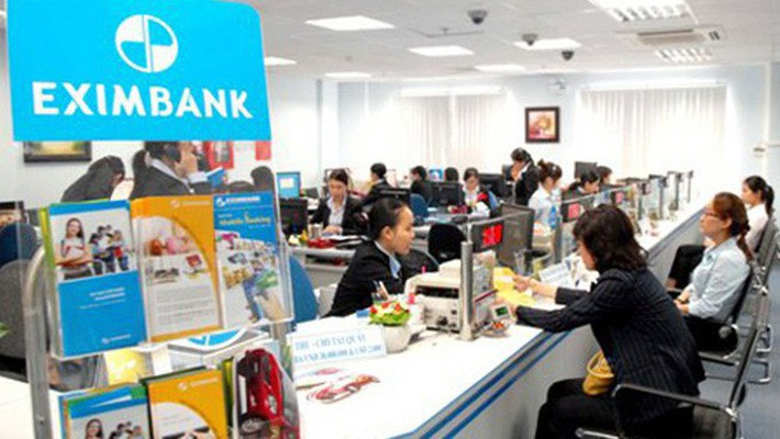 Eximbank áp dụng phí chuyển khoản nhanh qua tài khoản hoặc thẻ khác hệ thống 0,05% số tiền. Ảnh: VnEconomy.
