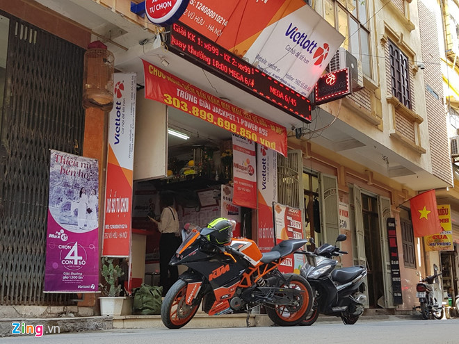 Chu diem ban ve tiet lo ve nguoi trung giai Jackpot 304 ty